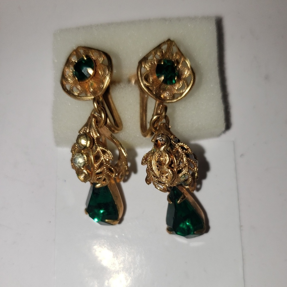 Gold Vintage Emerald Earrings